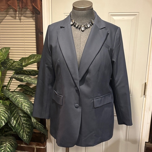 Eloquii Jackets & Blazers - Eloquii Elegant Navy Blazer